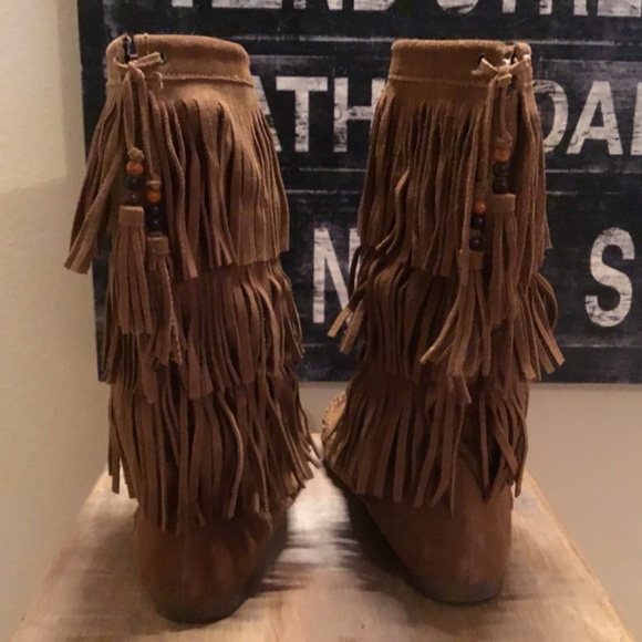 Steve Madden Chestnut Fringe Mocassin Tacoma Boots - Picture 5 of 8